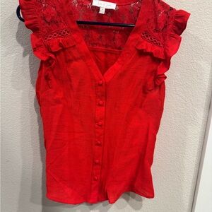 Lace sleeveless top with ruffles